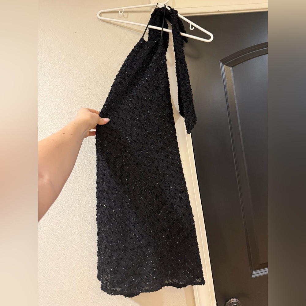 Flora dress in black